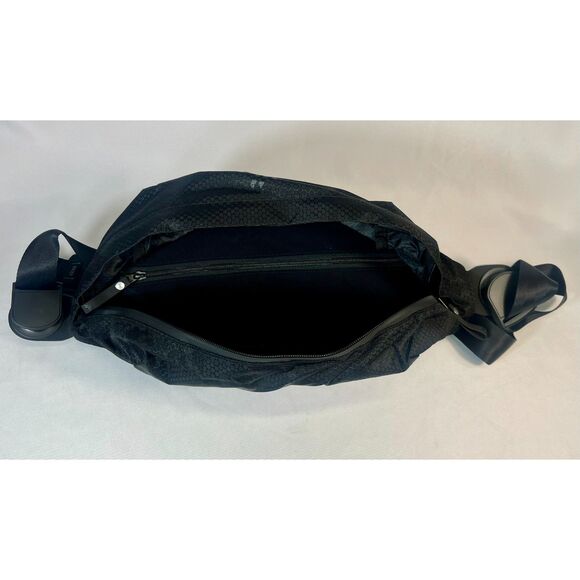 NWOT Fuller Foundary Crossbody Backpack NWOT Black Adjustable Shoulder - Picture 5 of 10